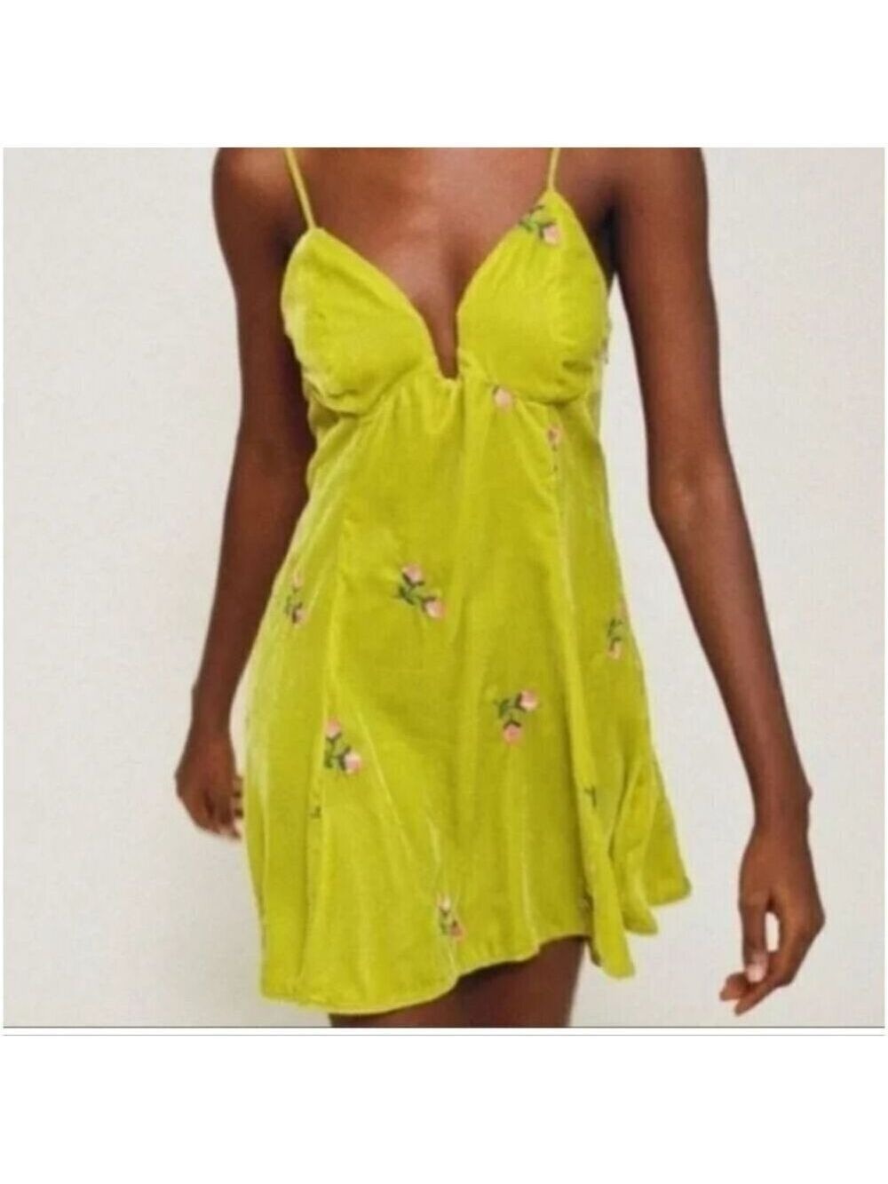 UO URBAN OUTFITTERS | Floral green velvet slip dress embroidered sz Small